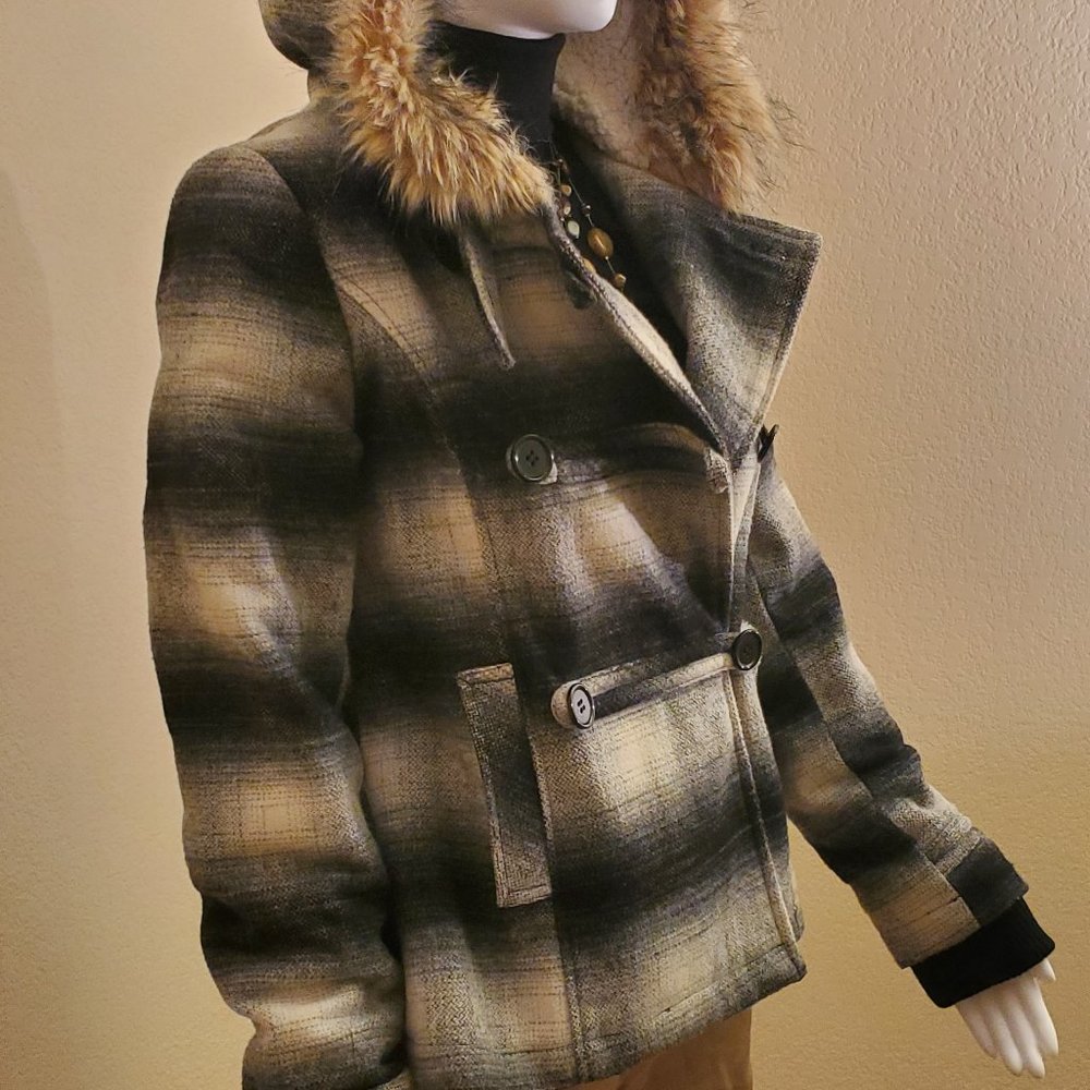 DOLLHOUSE Plaid Jacket / Coat – Black & White (Juniors Medium) - Picture 5 of 12